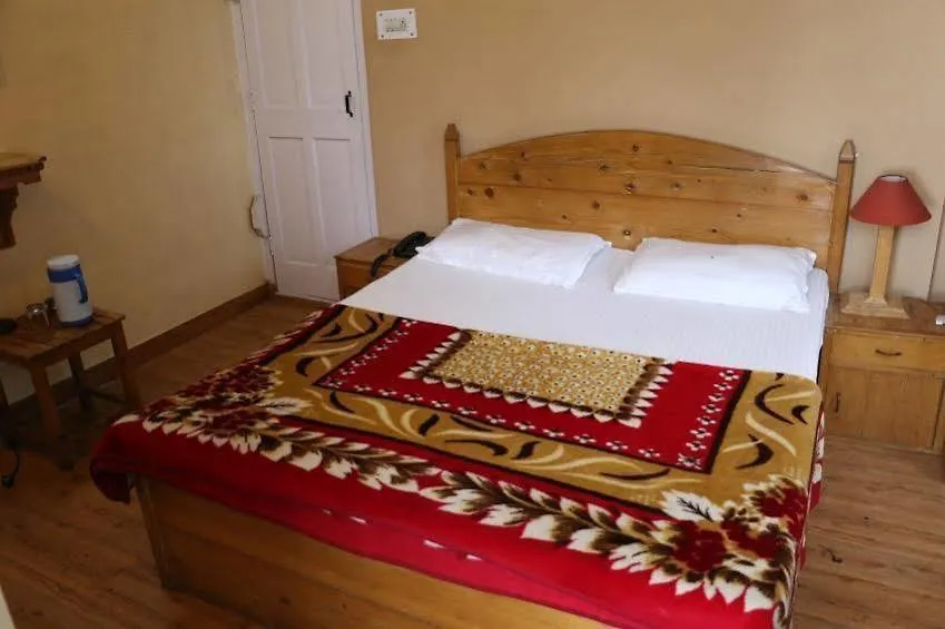 The Royale Oaks Hotel Shimla 0*,  India