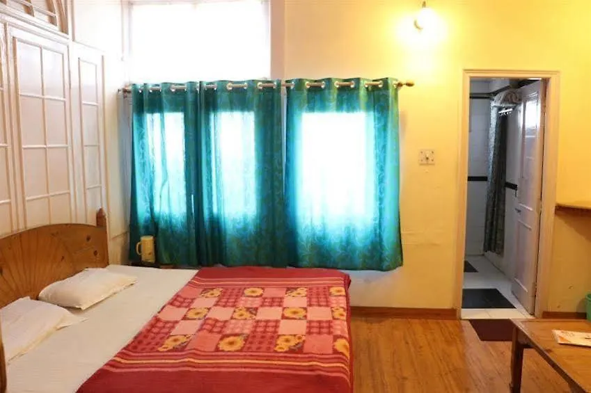 The Royale Oaks Hotel Shimla 0*,